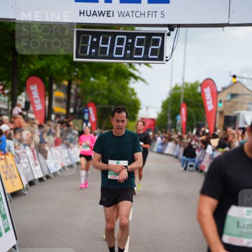 20.09.2026 - PSD Bank Halbmarathon LAZAROV Photography http://msf.ph/oto/10510474 20.09.2026 11:48:52 Ziel 1464, 3298, 3635, 3761, 3797, 4627 meine-sportfotos.de