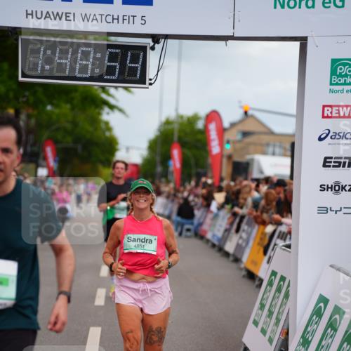 20.09.2026 - PSD Bank Halbmarathon LAZAROV Photography http://msf.ph/oto/10510529 20.09.2026 11:48:54 Ziel 1464, 1559, 3298, 3797, 4627 meine-sportfotos.de