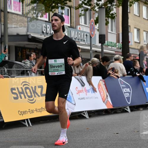 20.09.2026 - PSD Bank Halbmarathon J. Mangold http://msf.ph/oto/10510579 20.09.2026 11:35:52 Ziel 1105, 1739, 1781, 2056, 2349, 2848, 3176, 4500 meine-sportfotos.de