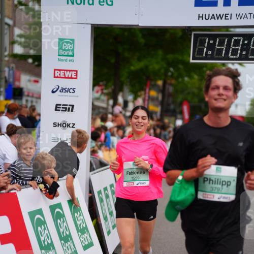 20.09.2026 - PSD Bank Halbmarathon LAZAROV Photography http://msf.ph/oto/10510592 20.09.2026 11:48:57 Ziel 1464, 1559, 3298, 3797, 4627 meine-sportfotos.de