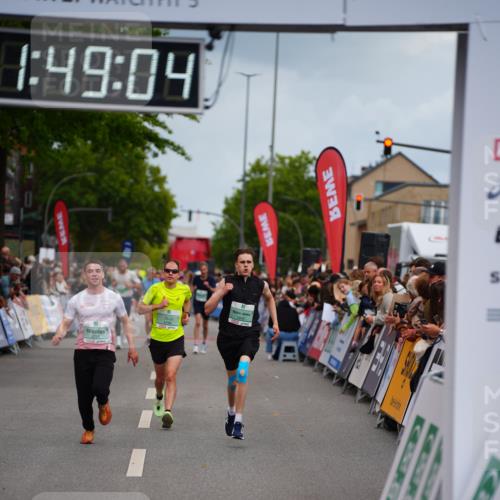 20.09.2026 - PSD Bank Halbmarathon LAZAROV Photography http://msf.ph/oto/10510655 20.09.2026 11:49:04 Ziel 1559, 1845, 2799, 3797, 4756 meine-sportfotos.de