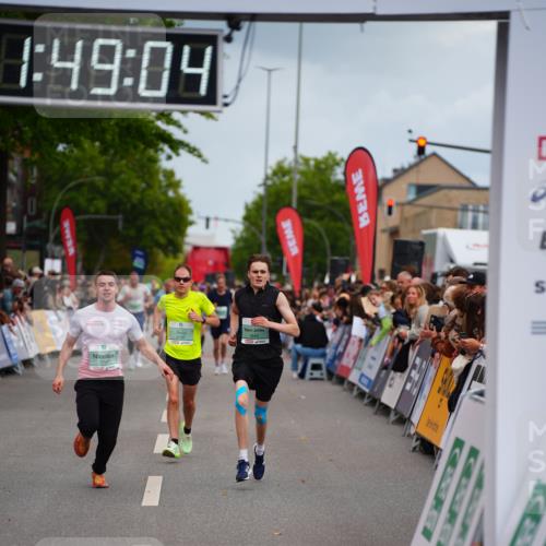 20.09.2026 - PSD Bank Halbmarathon LAZAROV Photography http://msf.ph/oto/10510663 20.09.2026 11:49:04 Ziel 1559, 1845, 2799, 3797, 4756 meine-sportfotos.de