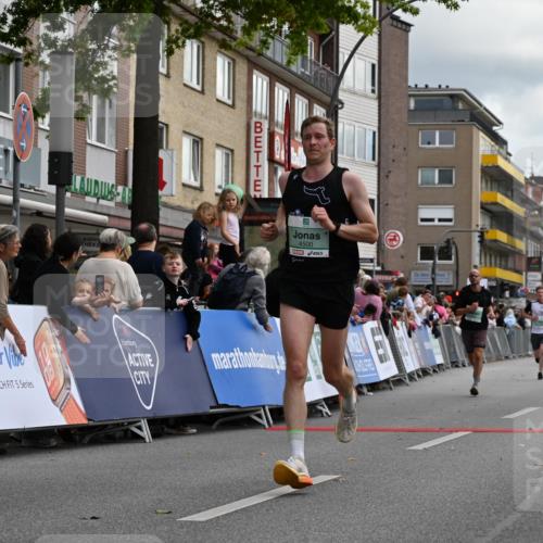 20.09.2026 - PSD Bank Halbmarathon J. Mangold http://msf.ph/oto/10510670 20.09.2026 11:35:59 Ziel 1105, 1739, 1781, 2109, 2306, 2349, 2848, 3176, 4500 meine-sportfotos.de