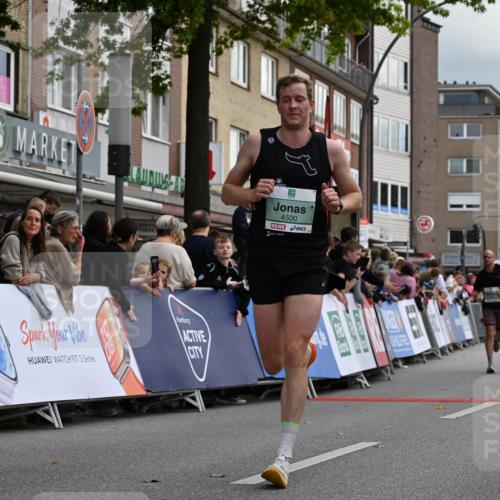 20.09.2026 - PSD Bank Halbmarathon J. Mangold http://msf.ph/oto/10510675 20.09.2026 11:36:00 Ziel 1105, 1739, 1781, 2109, 2306, 2349, 2848, 3176, 4500 meine-sportfotos.de