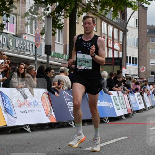 20.09.2026 - PSD Bank Halbmarathon J. Mangold http://msf.ph/oto/10510679 20.09.2026 11:36:00 Ziel 1105, 1739, 1781, 2109, 2306, 2349, 2848, 3176, 4500 meine-sportfotos.de