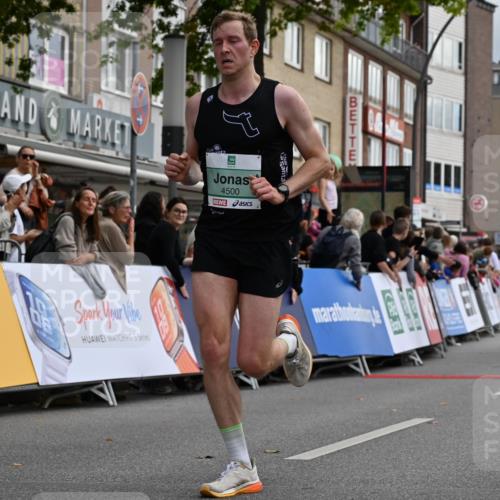 20.09.2026 - PSD Bank Halbmarathon J. Mangold http://msf.ph/oto/10510685 20.09.2026 11:36:00 Ziel 1105, 1739, 1781, 2109, 2306, 2349, 2848, 3176, 4500 meine-sportfotos.de