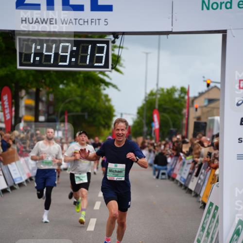 20.09.2026 - PSD Bank Halbmarathon LAZAROV Photography http://msf.ph/oto/10510752 20.09.2026 11:49:12 Ziel 1845, 2420, 2799, 4154, 4686, 4756 meine-sportfotos.de