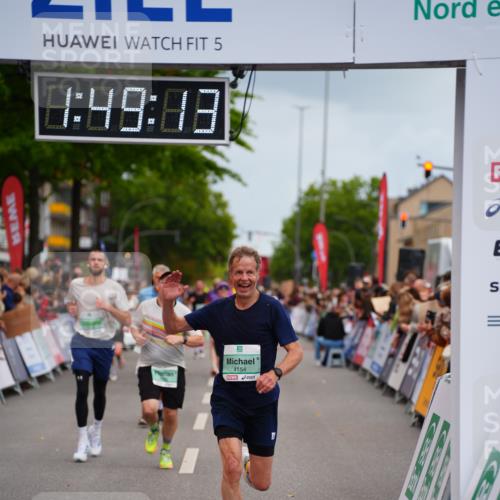 20.09.2026 - PSD Bank Halbmarathon LAZAROV Photography http://msf.ph/oto/10510765 20.09.2026 11:49:12 Ziel 1845, 2420, 2799, 4154, 4686, 4756 meine-sportfotos.de
