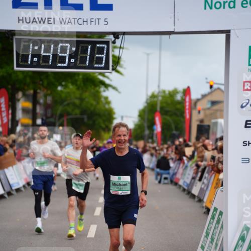 20.09.2026 - PSD Bank Halbmarathon LAZAROV Photography http://msf.ph/oto/10510773 20.09.2026 11:49:12 Ziel 1845, 2420, 2799, 4154, 4686, 4756 meine-sportfotos.de