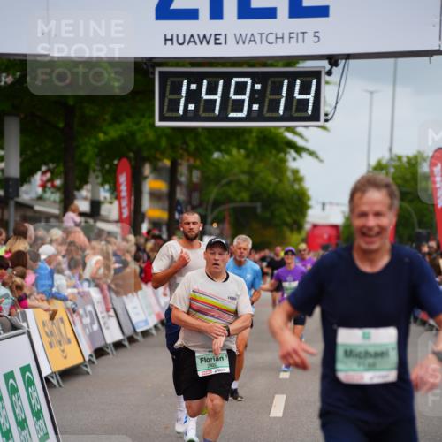 20.09.2026 - PSD Bank Halbmarathon LAZAROV Photography http://msf.ph/oto/10510794 20.09.2026 11:49:14 Ziel 1845, 2420, 2799, 4150, 4154, 4208, 4686, 4756 meine-sportfotos.de