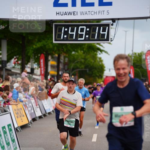 20.09.2026 - PSD Bank Halbmarathon LAZAROV Photography http://msf.ph/oto/10510801 20.09.2026 11:49:14 Ziel 1845, 2420, 2799, 4150, 4154, 4208, 4686, 4756 meine-sportfotos.de