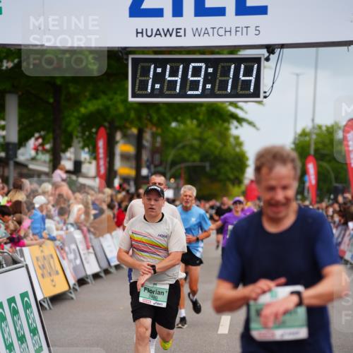 20.09.2026 - PSD Bank Halbmarathon LAZAROV Photography http://msf.ph/oto/10510814 20.09.2026 11:49:14 Ziel 1845, 2420, 2799, 4150, 4154, 4208, 4686, 4756 meine-sportfotos.de