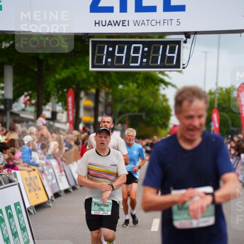 20.09.2026 - PSD Bank Halbmarathon LAZAROV Photography http://msf.ph/oto/10510822 20.09.2026 11:49:14 Ziel 1845, 2420, 2799, 4150, 4154, 4208, 4686, 4756 meine-sportfotos.de