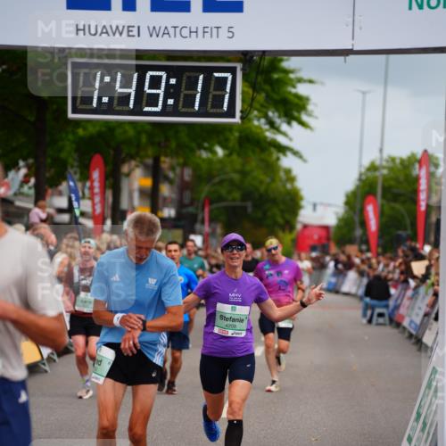 20.09.2026 - PSD Bank Halbmarathon LAZAROV Photography http://msf.ph/oto/10510880 20.09.2026 11:49:16 Ziel 1224, 2420, 4150, 4154, 4208, 4685, 4686, 4756 meine-sportfotos.de