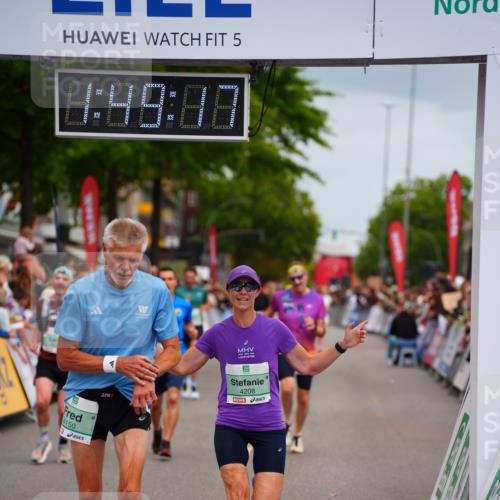 20.09.2026 - PSD Bank Halbmarathon LAZAROV Photography http://msf.ph/oto/10510895 20.09.2026 11:49:17 Ziel 1224, 2420, 4150, 4154, 4208, 4685, 4686 meine-sportfotos.de