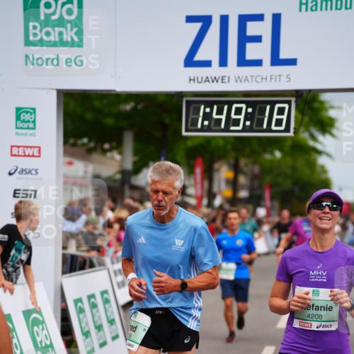 20.09.2026 - PSD Bank Halbmarathon LAZAROV Photography http://msf.ph/oto/10510914 20.09.2026 11:49:18 Ziel 1224, 2420, 3750, 4150, 4154, 4208, 4685, 4686 meine-sportfotos.de