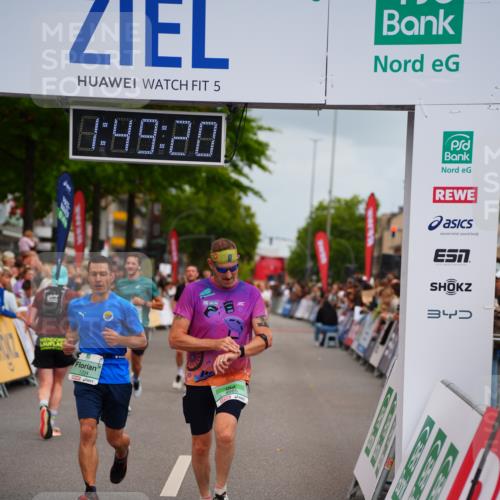 20.09.2026 - PSD Bank Halbmarathon LAZAROV Photography http://msf.ph/oto/10510928 20.09.2026 11:49:19 Ziel 1224, 1577, 2420, 3750, 4150, 4154, 4208, 4685, 4686 meine-sportfotos.de