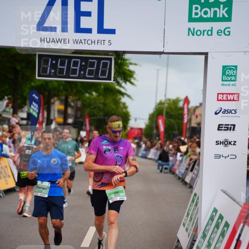 20.09.2026 - PSD Bank Halbmarathon LAZAROV Photography http://msf.ph/oto/10510934 20.09.2026 11:49:19 Ziel 1224, 1577, 2420, 3750, 4150, 4154, 4208, 4685, 4686 meine-sportfotos.de