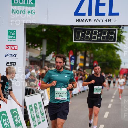 20.09.2026 - PSD Bank Halbmarathon LAZAROV Photography http://msf.ph/oto/10510991 20.09.2026 11:49:22 Ziel 1224, 1577, 2420, 3750, 4150, 4208, 4685, 4686 meine-sportfotos.de
