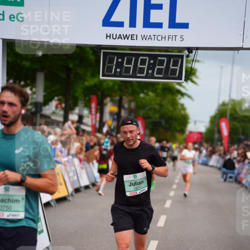 20.09.2026 - PSD Bank Halbmarathon LAZAROV Photography http://msf.ph/oto/10511004 20.09.2026 11:49:23 Ziel 1224, 1577, 2420, 3750, 4150, 4208, 4685, 4686 meine-sportfotos.de