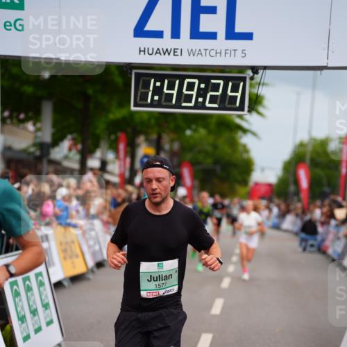 20.09.2026 - PSD Bank Halbmarathon LAZAROV Photography http://msf.ph/oto/10511019 20.09.2026 11:49:24 Ziel 1224, 1577, 2344, 3750, 4150, 4208, 4685 meine-sportfotos.de