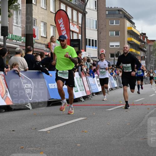 20.09.2026 - PSD Bank Halbmarathon J. Mangold http://msf.ph/oto/10511061 20.09.2026 11:37:08 Ziel 2102, 3295, 3359, 4571, 4796 meine-sportfotos.de