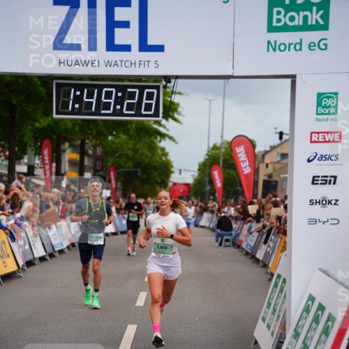 20.09.2026 - PSD Bank Halbmarathon LAZAROV Photography http://msf.ph/oto/10511108 20.09.2026 11:49:27 Ziel 1224, 1233, 1577, 2344, 3750, 4685 meine-sportfotos.de