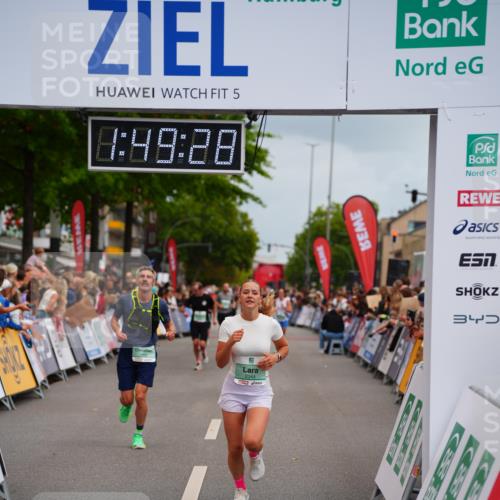20.09.2026 - PSD Bank Halbmarathon LAZAROV Photography http://msf.ph/oto/10511121 20.09.2026 11:49:27 Ziel 1224, 1233, 1577, 2344, 3750, 4685 meine-sportfotos.de