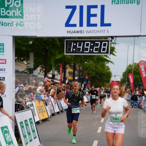 20.09.2026 - PSD Bank Halbmarathon LAZAROV Photography http://msf.ph/oto/10511135 20.09.2026 11:49:28 Ziel 1224, 1233, 1577, 2344, 3750 meine-sportfotos.de