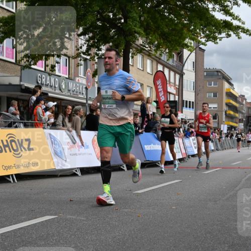 20.09.2026 - PSD Bank Halbmarathon J. Mangold http://msf.ph/oto/10511184 20.09.2026 11:37:19 Ziel 1676, 1944, 2735, 3295, 3312, 3629, 4132 meine-sportfotos.de
