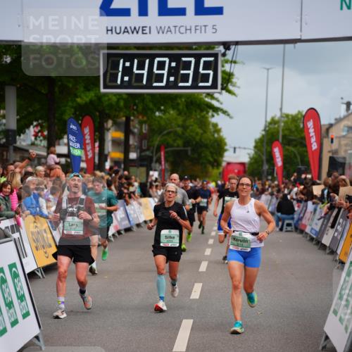 20.09.2026 - PSD Bank Halbmarathon LAZAROV Photography http://msf.ph/oto/10511289 20.09.2026 11:49:35 Ziel 1025, 1233, 1720, 2255, 2330, 2344, 3214, 3355 meine-sportfotos.de