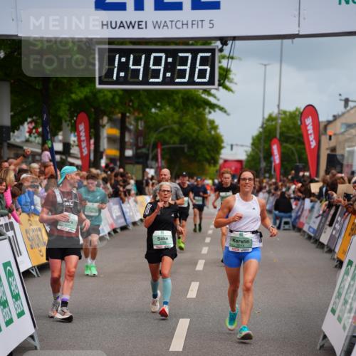 20.09.2026 - PSD Bank Halbmarathon LAZAROV Photography http://msf.ph/oto/10511310 20.09.2026 11:49:35 Ziel 1025, 1233, 1720, 2255, 2330, 2344, 3214, 3355 meine-sportfotos.de