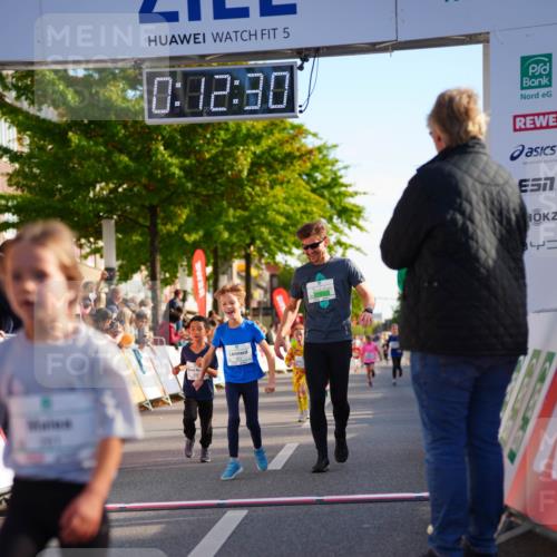 20.09.2026 - PSD Bank Halbmarathon LAZAROV Photography http://msf.ph/oto/10511366 20.09.2026 10:31:54 Laufen 5, 0, 12, 90, 7, 4 meine-sportfotos.de