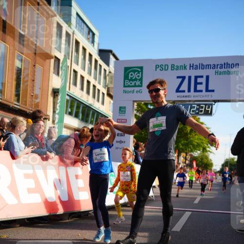 20.09.2026 - PSD Bank Halbmarathon LAZAROV Photography http://msf.ph/oto/10511403 20.09.2026 10:31:58 Laufen 5, 342, 451, 2, 34 meine-sportfotos.de