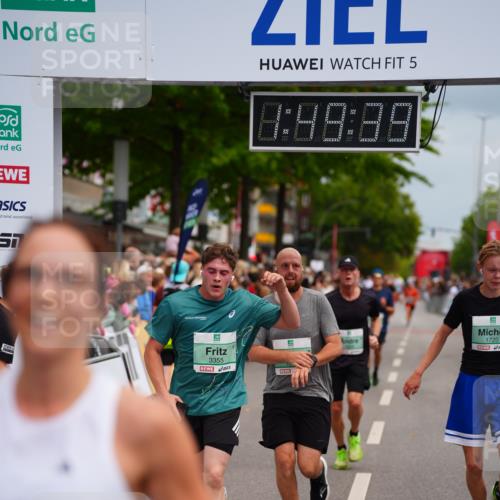 20.09.2026 - PSD Bank Halbmarathon LAZAROV Photography http://msf.ph/oto/10511428 20.09.2026 11:49:39 Ziel 1025, 1248, 1720, 2255, 2330, 3214, 3355 meine-sportfotos.de