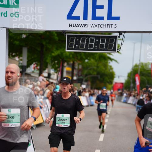 20.09.2026 - PSD Bank Halbmarathon LAZAROV Photography http://msf.ph/oto/10511456 20.09.2026 11:49:40 Ziel 1025, 1248, 1720, 2255, 2330, 3214, 3355, 4612 meine-sportfotos.de