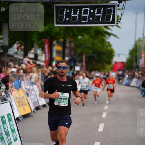 20.09.2026 - PSD Bank Halbmarathon LAZAROV Photography http://msf.ph/oto/10511530 20.09.2026 11:49:46 Ziel 1025, 1248, 1720, 3355, 3614, 4612 meine-sportfotos.de