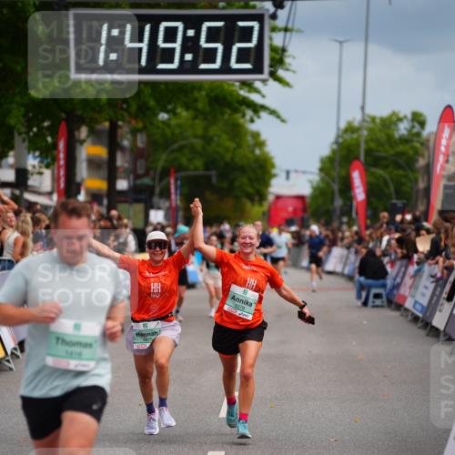 20.09.2026 - PSD Bank Halbmarathon LAZAROV Photography http://msf.ph/oto/10511608 20.09.2026 11:49:51 Ziel 1416, 3614, 4278, 4279, 4612 meine-sportfotos.de