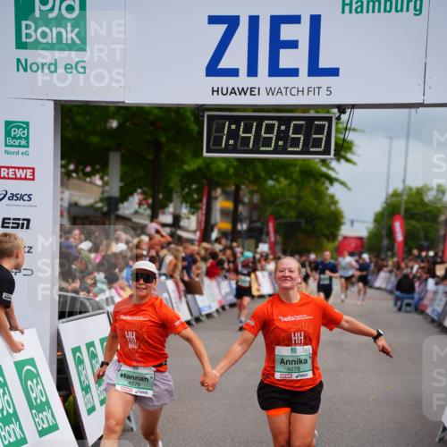 20.09.2026 - PSD Bank Halbmarathon LAZAROV Photography http://msf.ph/oto/10511671 20.09.2026 11:49:53 Ziel 1416, 2765, 3614, 4278, 4279 meine-sportfotos.de