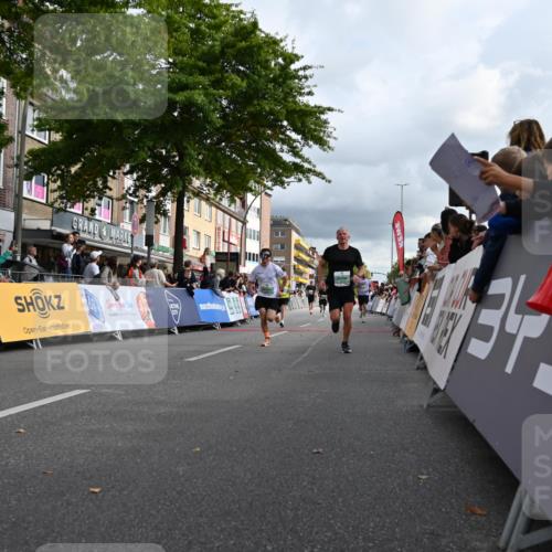 20.09.2026 - PSD Bank Halbmarathon J. Mangold http://msf.ph/oto/10511709 20.09.2026 11:38:10 Ziel 1036, 2668, 2673, 2691, 3464, 3631, 3990, 4147, 4344, 4767 meine-sportfotos.de