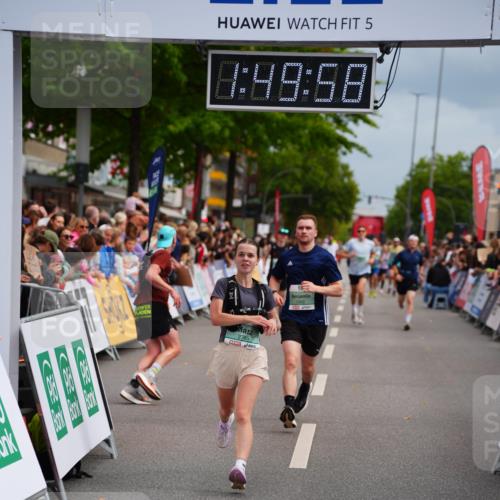 20.09.2026 - PSD Bank Halbmarathon LAZAROV Photography http://msf.ph/oto/10511718 20.09.2026 11:49:57 Ziel 1416, 2765, 2962, 4278, 4279 meine-sportfotos.de