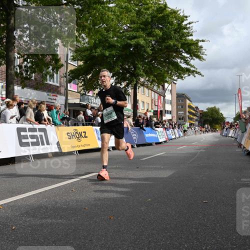 20.09.2026 - PSD Bank Halbmarathon J. Mangold http://msf.ph/oto/10511809 20.09.2026 11:38:21 Ziel 1036, 1915, 4305, 4344, 4767 meine-sportfotos.de