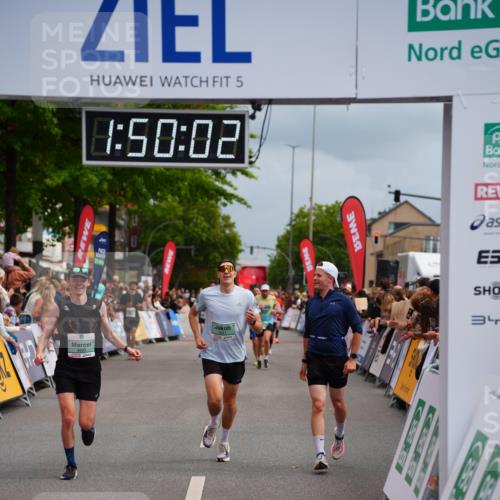 20.09.2026 - PSD Bank Halbmarathon LAZAROV Photography http://msf.ph/oto/10511826 20.09.2026 11:50:01 Ziel 1048, 1241, 2765, 2962, 4278, 4279, 4605 meine-sportfotos.de