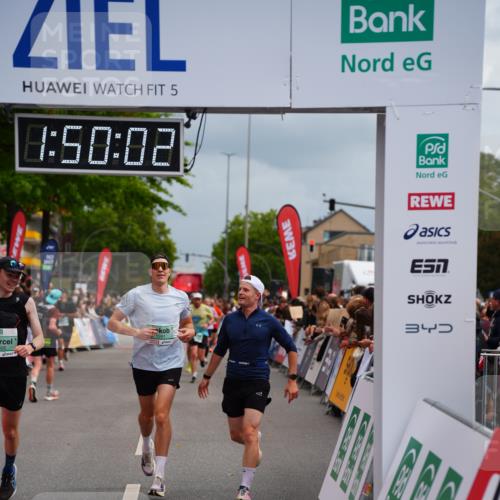 20.09.2026 - PSD Bank Halbmarathon LAZAROV Photography http://msf.ph/oto/10511832 20.09.2026 11:50:02 Ziel 1048, 1241, 2765, 2962, 4605 meine-sportfotos.de
