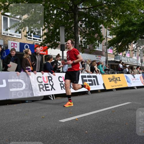 20.09.2026 - PSD Bank Halbmarathon J. Mangold http://msf.ph/oto/10511853 20.09.2026 11:38:38 Ziel 1298, 1483, 1954, 2550, 3188, 3885 meine-sportfotos.de