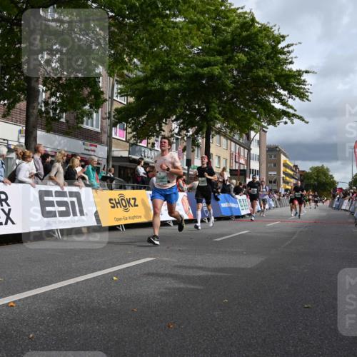 20.09.2026 - PSD Bank Halbmarathon J. Mangold http://msf.ph/oto/10511864 20.09.2026 11:38:42 Ziel 1298, 1483, 1954, 2403, 2550, 3188, 3885 meine-sportfotos.de