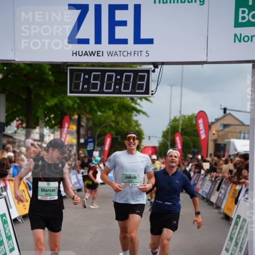 20.09.2026 - PSD Bank Halbmarathon LAZAROV Photography http://msf.ph/oto/10511868 20.09.2026 11:50:03 Ziel 1048, 1241, 2765, 2962, 4605 meine-sportfotos.de