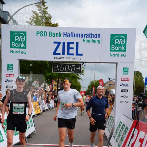 20.09.2026 - PSD Bank Halbmarathon LAZAROV Photography http://msf.ph/oto/10511904 20.09.2026 11:50:04 Ziel 1048, 1241, 1774, 2765, 2962, 4605 meine-sportfotos.de