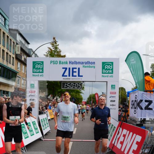 20.09.2026 - PSD Bank Halbmarathon LAZAROV Photography http://msf.ph/oto/10511920 20.09.2026 11:50:05 Ziel 1048, 1241, 1774, 2765, 2890, 2962, 4605 meine-sportfotos.de