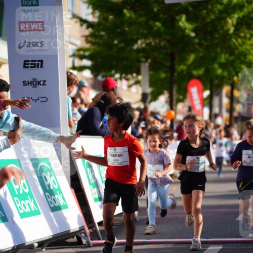 20.09.2026 - PSD Bank Halbmarathon LAZAROV Photography http://msf.ph/oto/10511931 20.09.2026 10:33:02 Laufen 7, 5, 444, 37, 238 meine-sportfotos.de